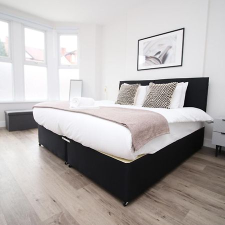 Large 5 Bedroom House - Harlequin Gardens By Ty Sa Cardiff Exteriör bild
