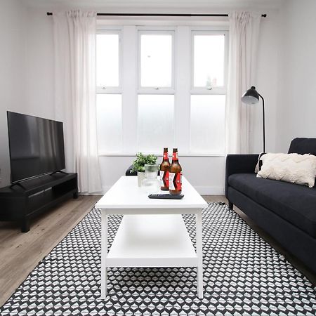 Large 5 Bedroom House - Harlequin Gardens By Ty Sa Cardiff Exteriör bild